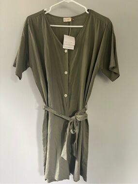 Mus & Bombon Olive Button-Front Linen Romper